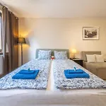 Apartment Gloria *